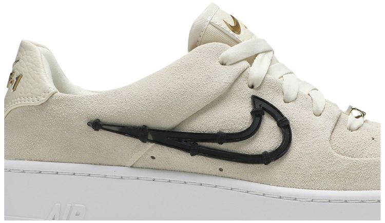 Nike Wmns Air Force 1 Sage Low LX Cream