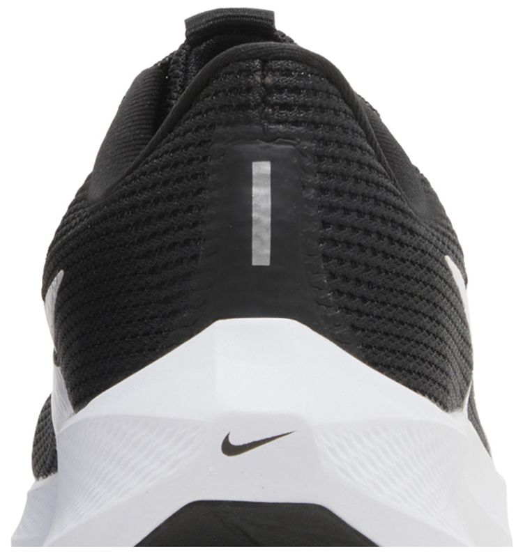 Nike Wmns Air Zoom Pegasus 40 Black White