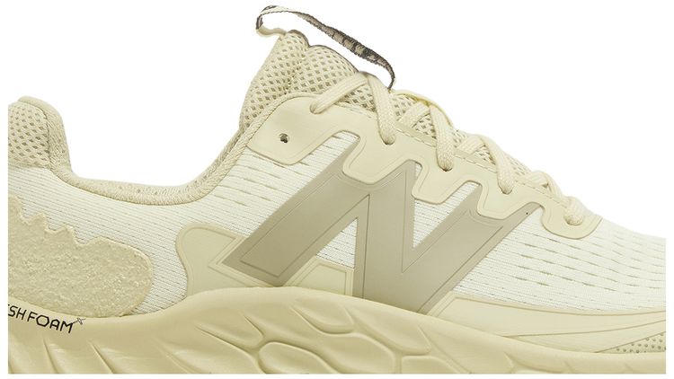 New Balance Fresh Foam X More Trail v3 Pistachio Butter