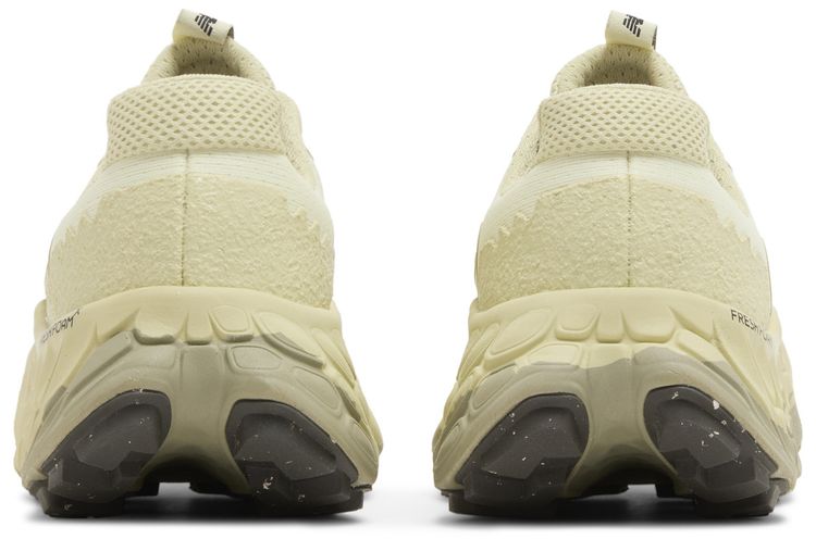 New Balance Fresh Foam X More Trail v3 Pistachio Butter