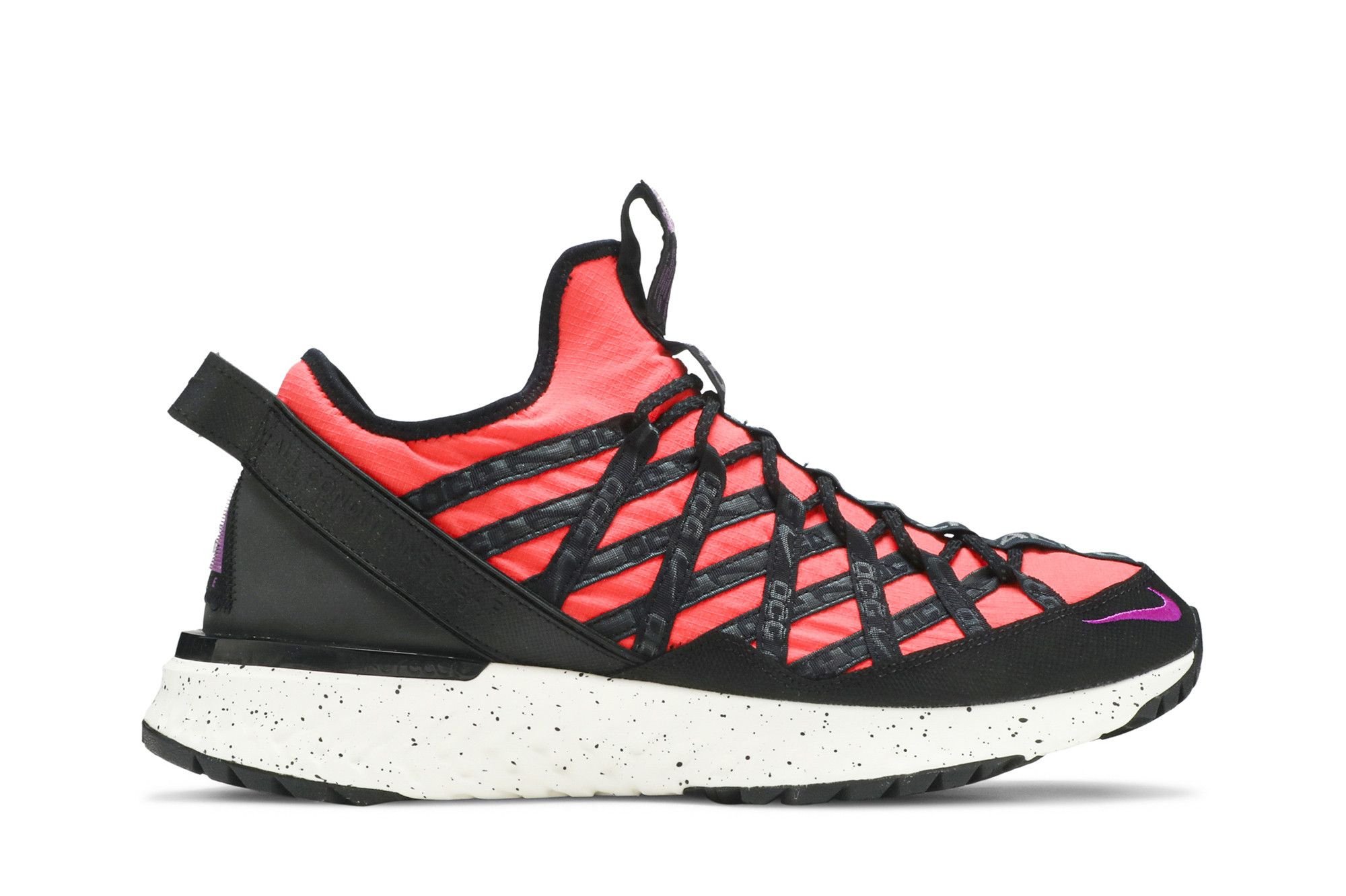 nike acg react terra gobe pink