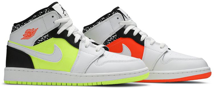 Air Jordan 1 Mid GS Notebook