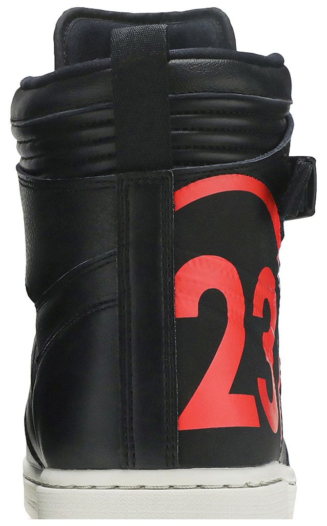 Air Jordan 1 Moto Black