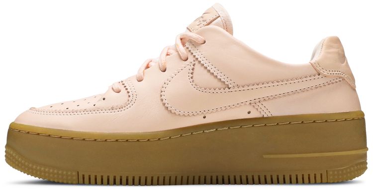 Nike Wmns Air Force 1 Sage Low Coral Gum