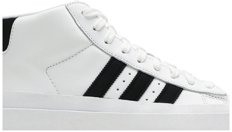 424 x Pro Model Cloud White