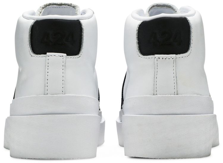 424 x Pro Model Cloud White