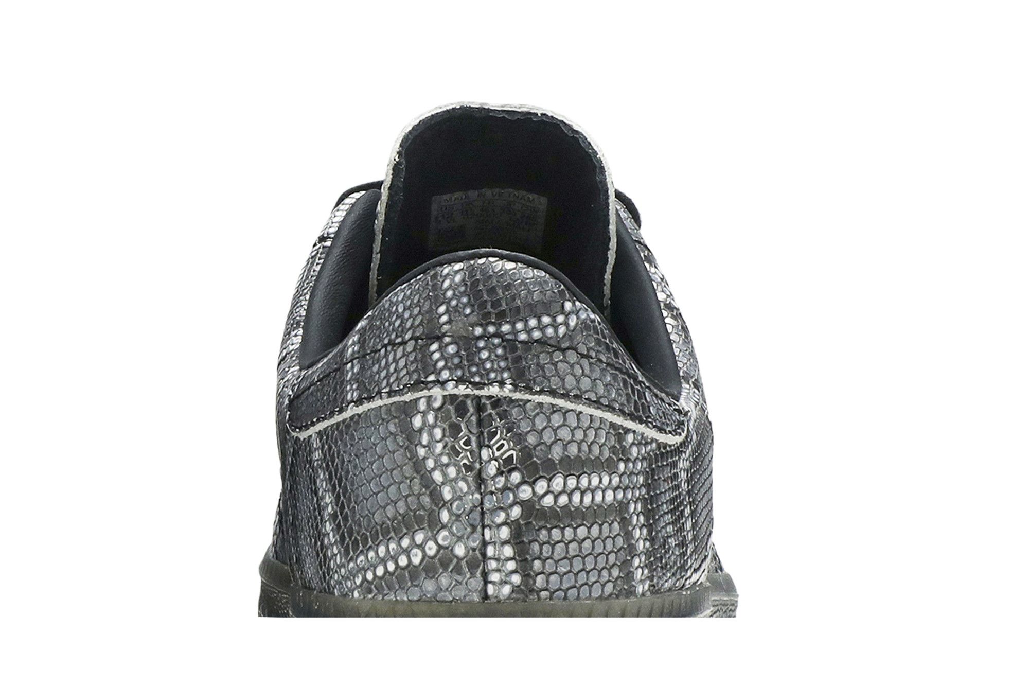 サンプラ adidas ZX 8000 Core Black Solar Yellow S29247 | SneakerNews.com