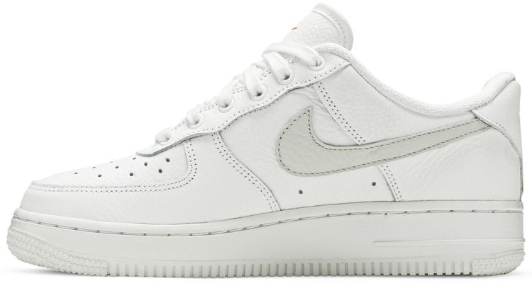 Nike Wmns Air Force 1 07 Light Bone