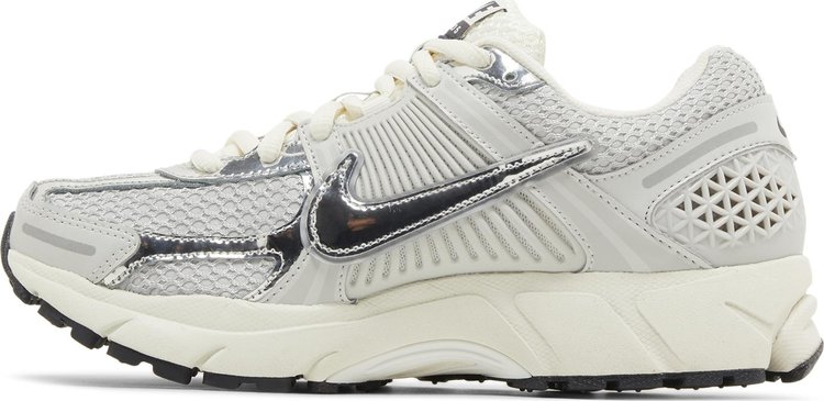 Air Zoom Vomero 5 Chrome