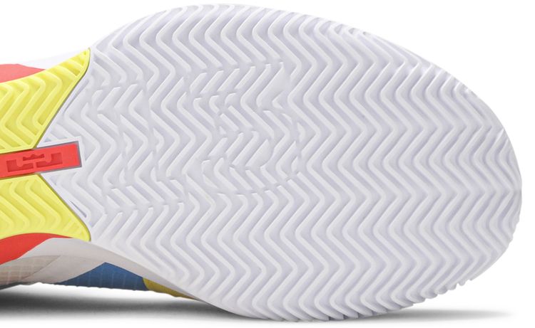 Nike LeBron Soldier 13 Light Photo Blue Crimson