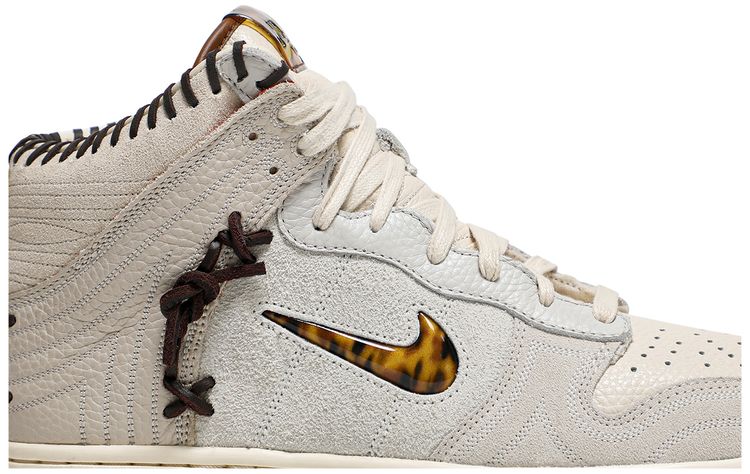 Nike Bodega x Dunk High Friends  Family