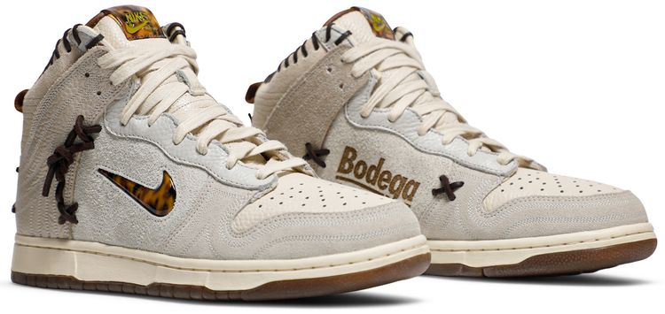 Nike Bodega x Dunk High Friends  Family