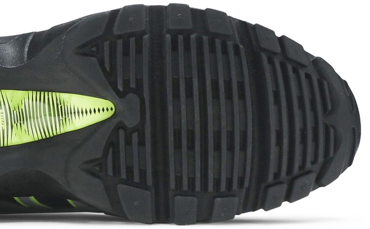 Nike Air Max 95 NDSTRKT Neon