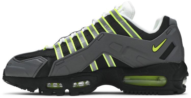 Nike Air Max 95 NDSTRKT Neon