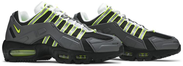 Nike Air Max 95 NDSTRKT Neon
