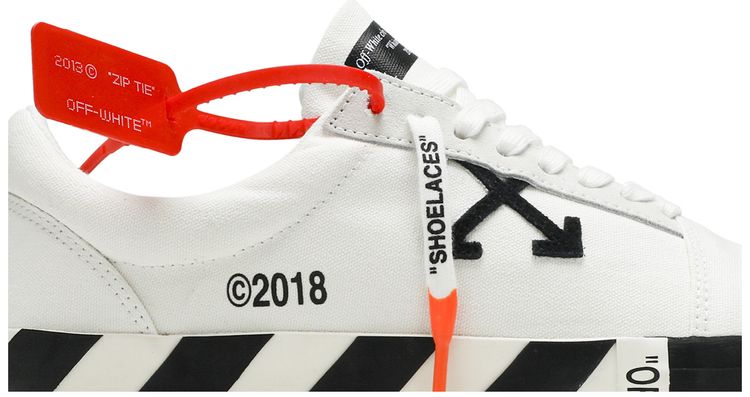 Off White Wmns Vulc Low Top White