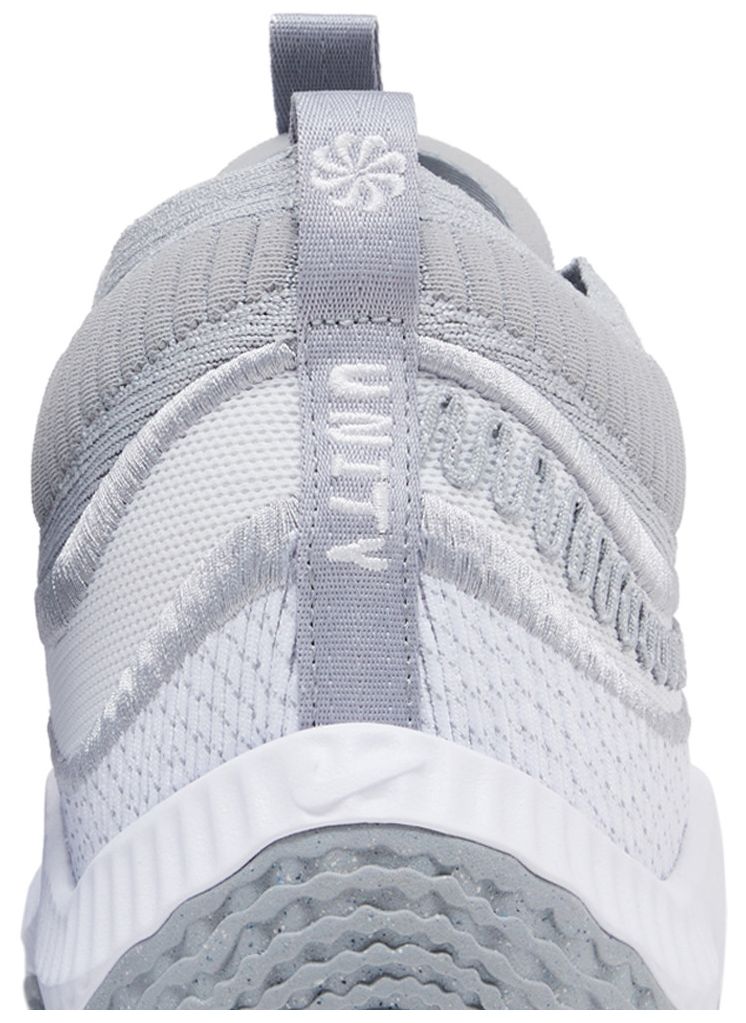 Nike Cosmic Unity 3 TB Wolf Grey