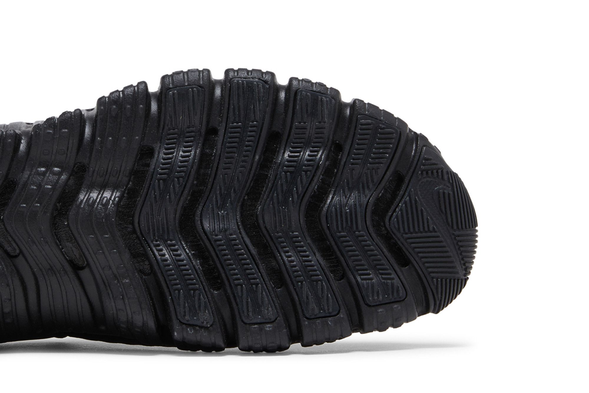 Metcon 5 triple black 2025