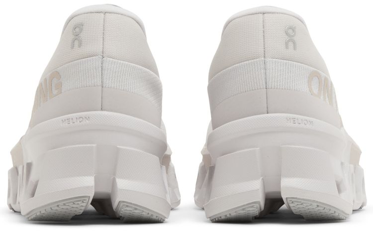 Wmns Cloudmonster 2 Sand Frost