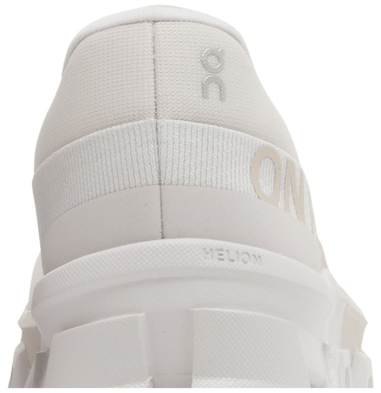 Wmns Cloudmonster 2 Sand Frost