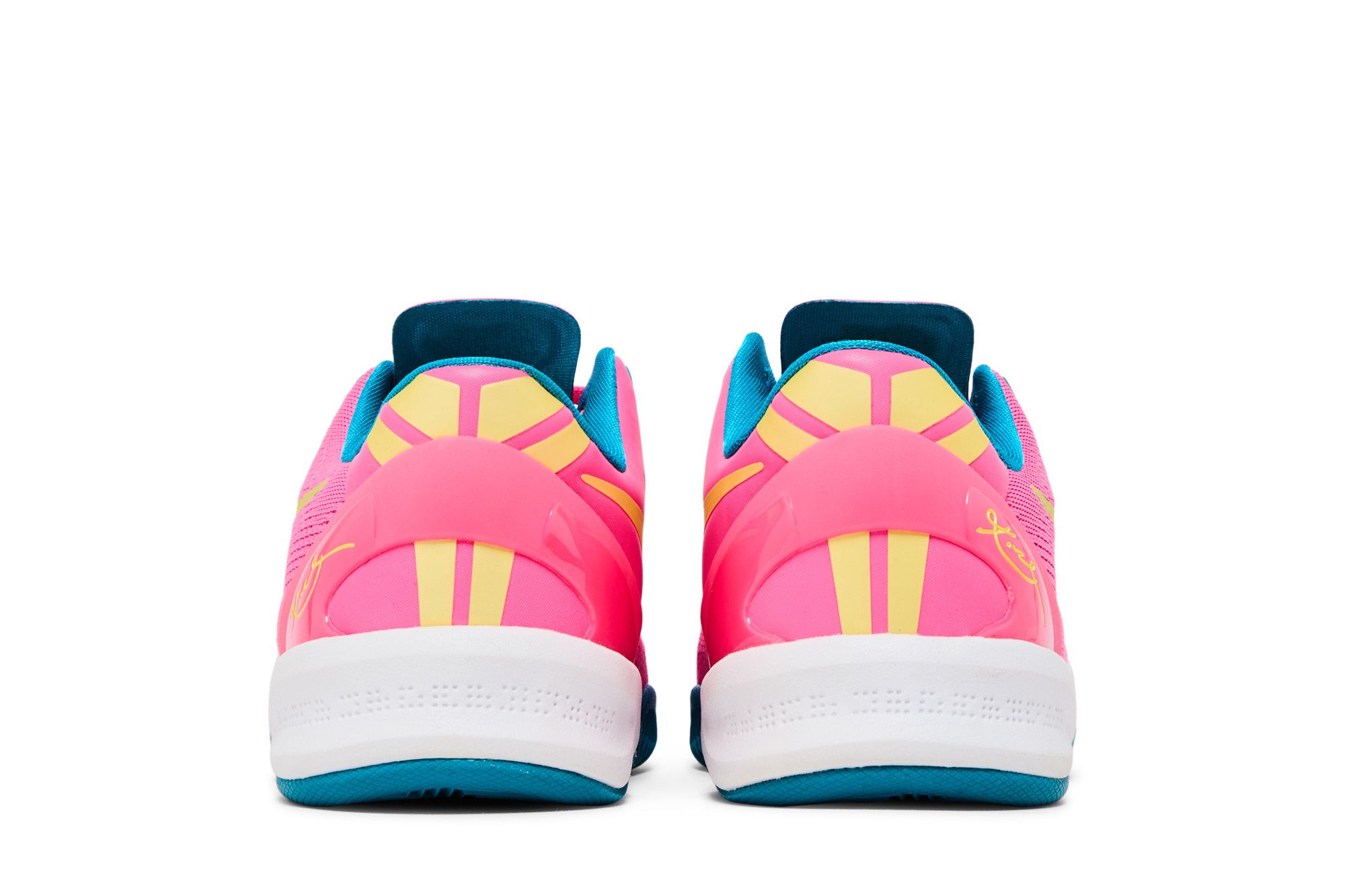 Kobe ad 218 pink store
