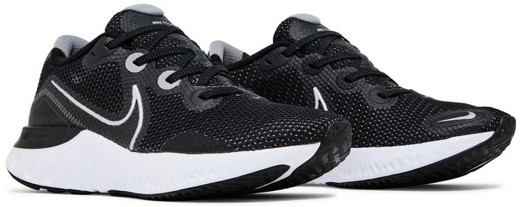 Nike Renew Run 4E Wide Black