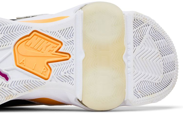 Air Jordan Wmns Jordan Zoom 92 Cactus Flower