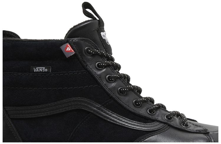 Sk8 Hi MTE 2 Triple Black
