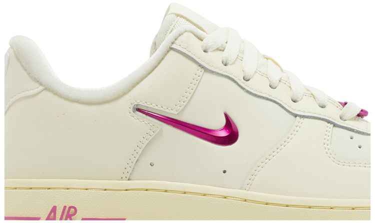 Nike Wmns Air Force 1 07 SE Dance   Playful Pink