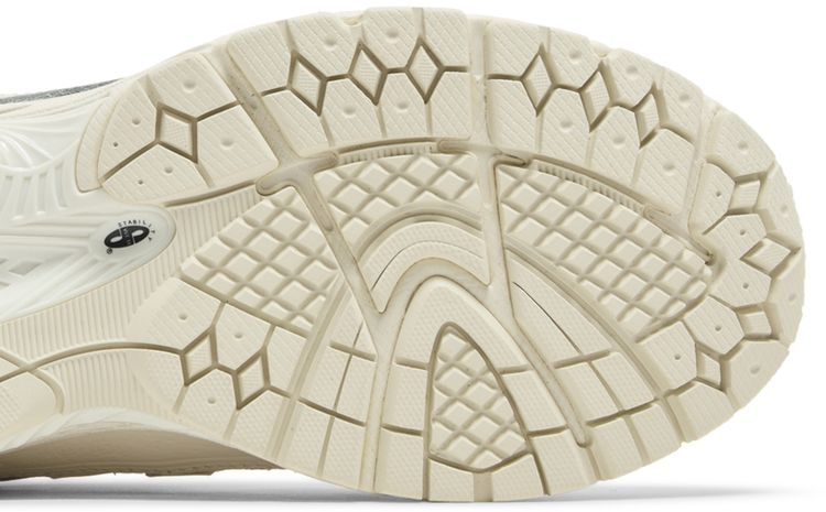 New Balance 1906R Polka Dot Pack   Sea Salt