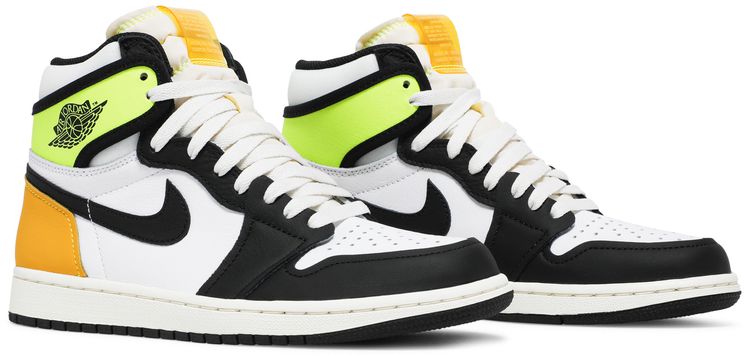 Air Jordan 1 Retro High OG Volt Gold
