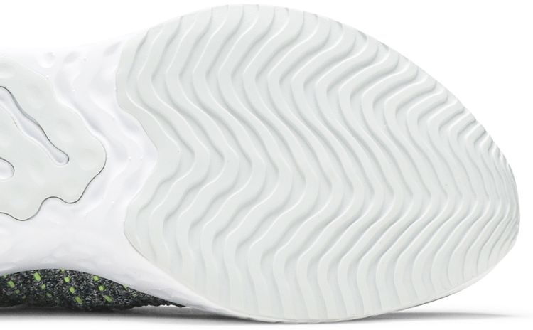 Nike React Phantom Run Flyknit 2 Crater