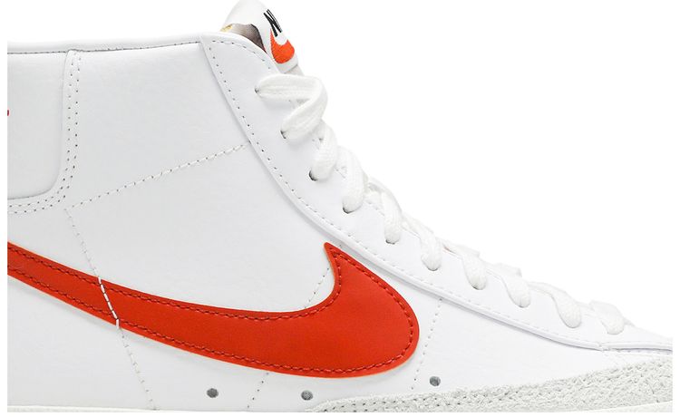 Nike Blazer Mid 77 Vintage White Mantra Orange