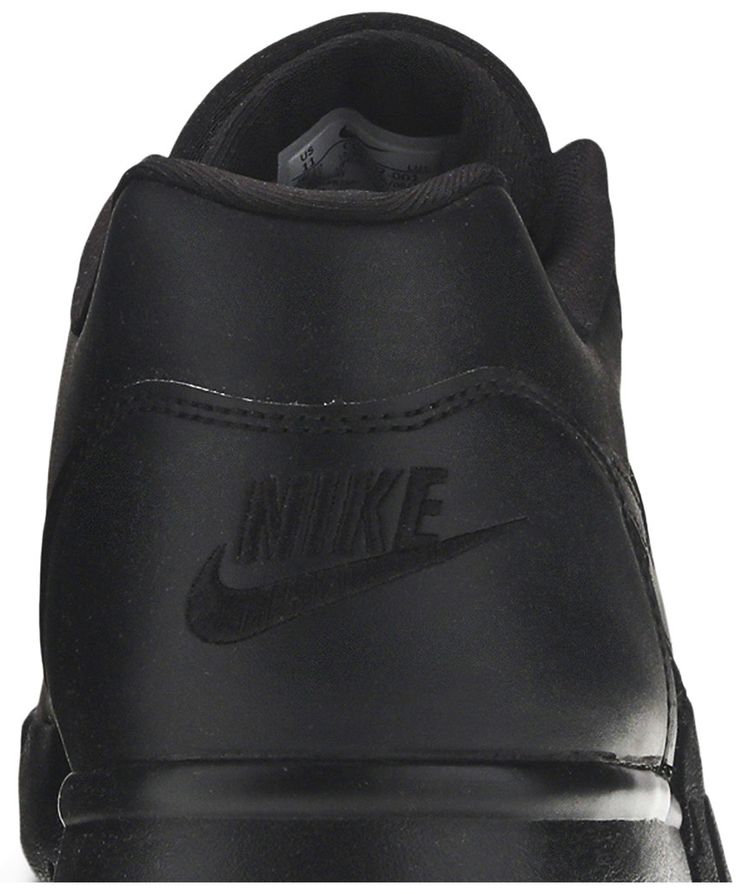 Nike Air Cross Trainer Low Triple Black