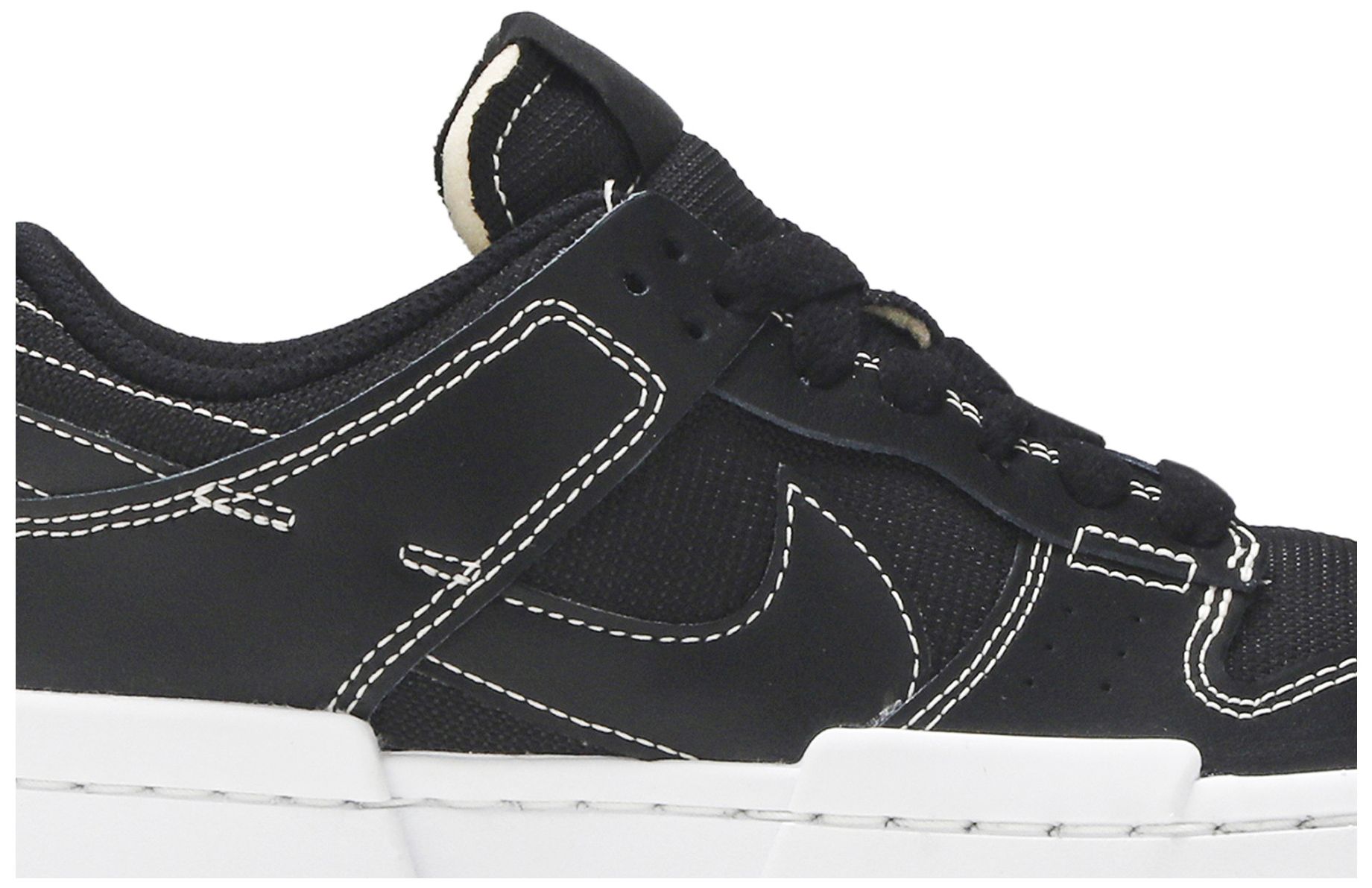 dunk low disrupt black white