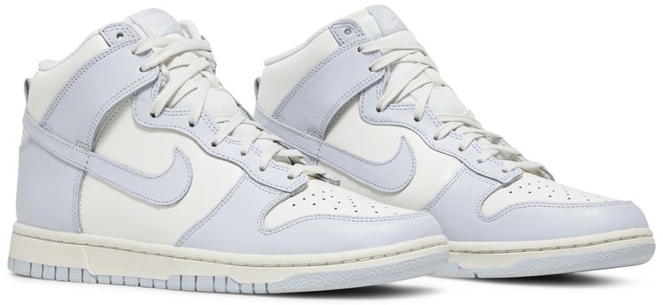 Wmns Dunk High Football Grey