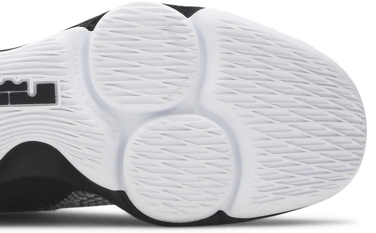 Nike LeBron Witness 4 White Black