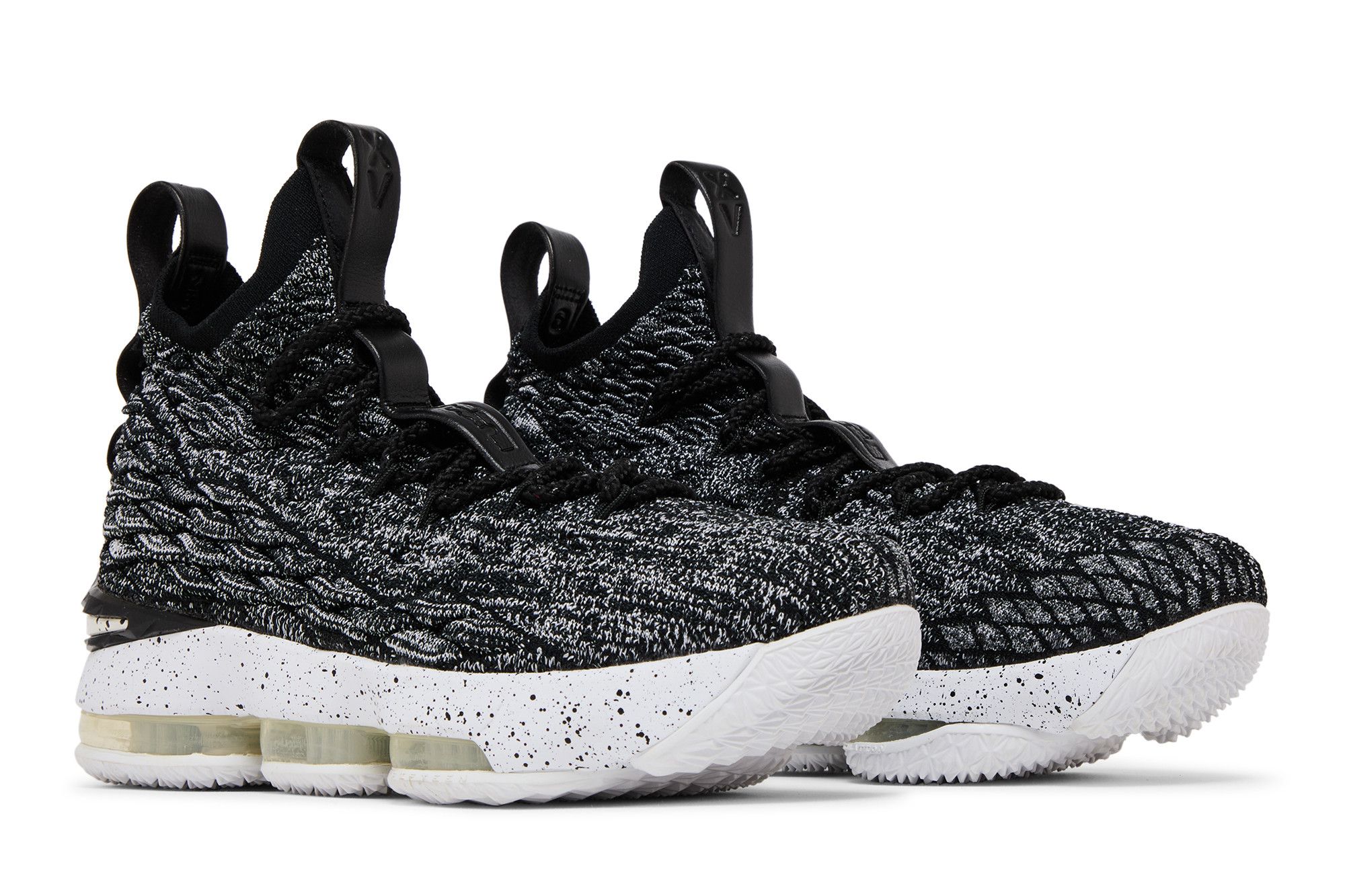 Lebron 15 black and grey shop