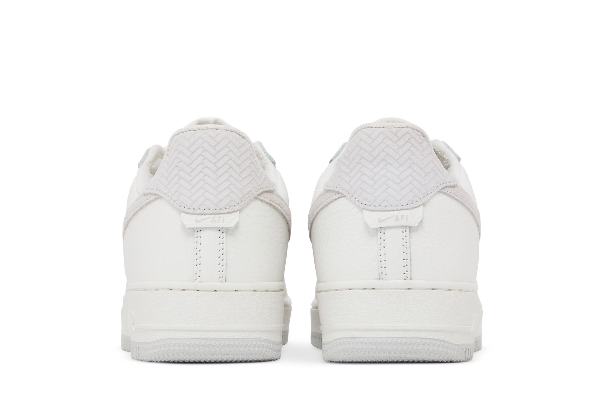 サピエンスC JKT（ホワイト） adidas ZX 8000 sneakers for Women - White in UAE | Level Shoes