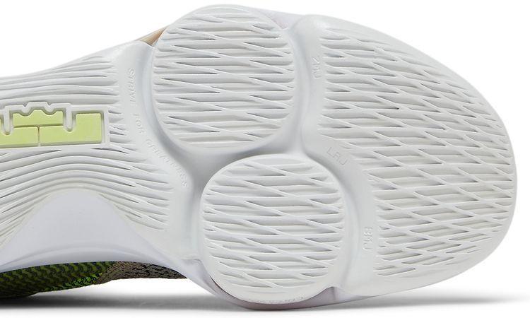 Nike LeBron Witness 4 String Volt