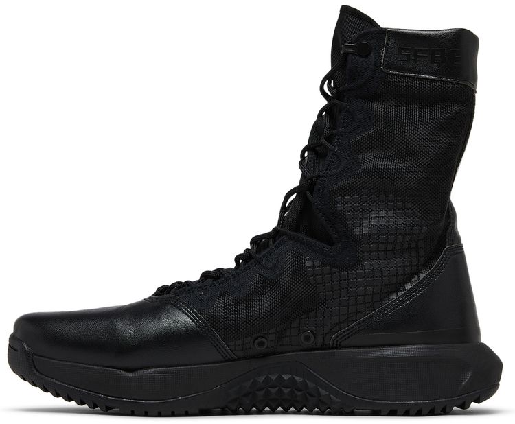 SFB B1 Triple Black