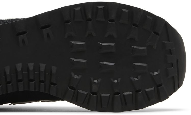 New Balance 574 Black Ghost Pepper