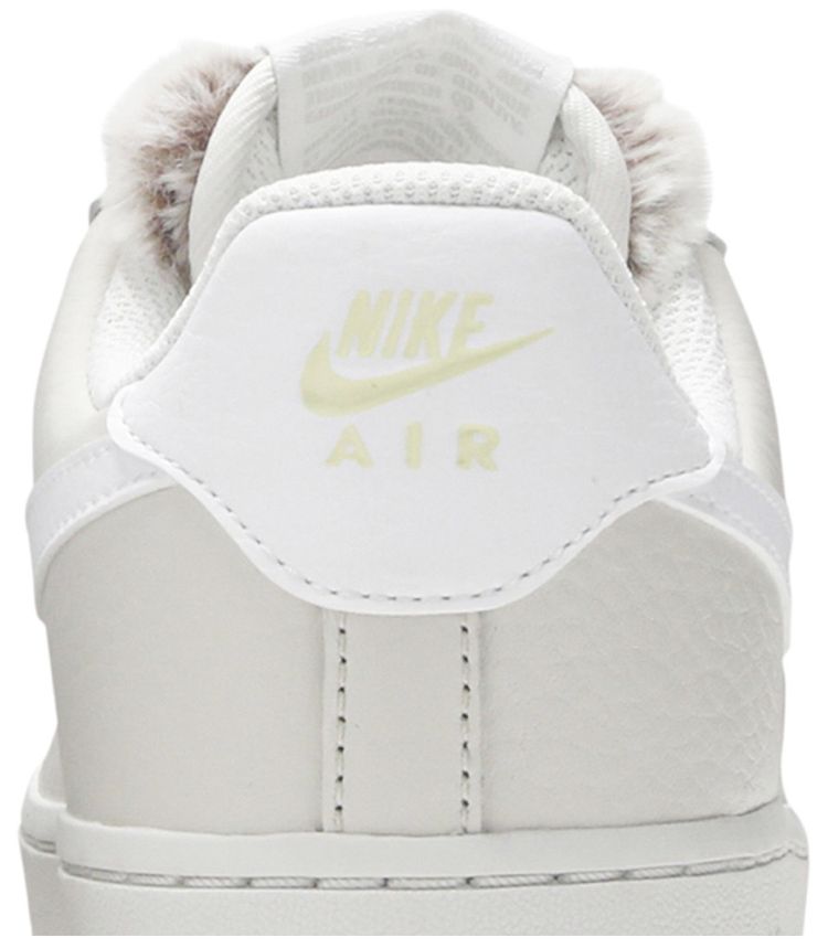 Nike Wmns Air Force 1 07 Low Light Bone