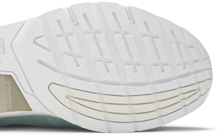 Kith x New Balance 992 Made in USA Kithmas Collection   Light Reef