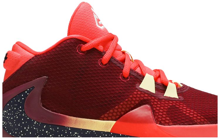 Zoom Freak 1 BG Noble Red