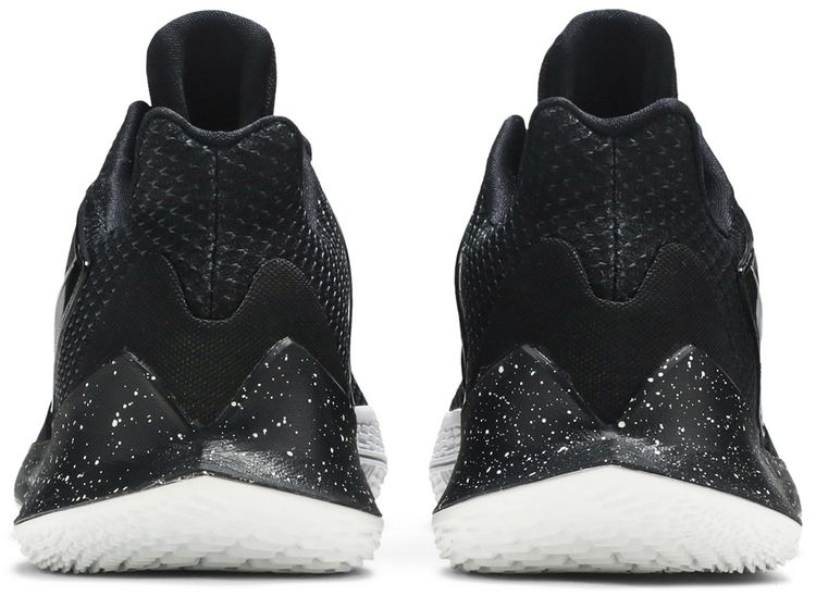 Nike Kyrie Low 2 Black Metallic Silver