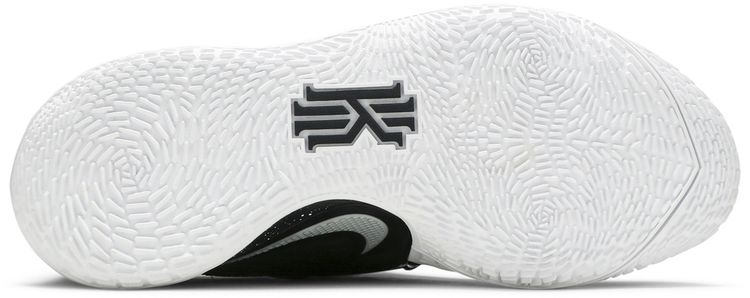 Nike Kyrie Low 2 Black Metallic Silver