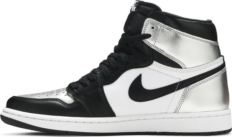 Wmns Air Jordan 1 Retro High OG Silver Toe