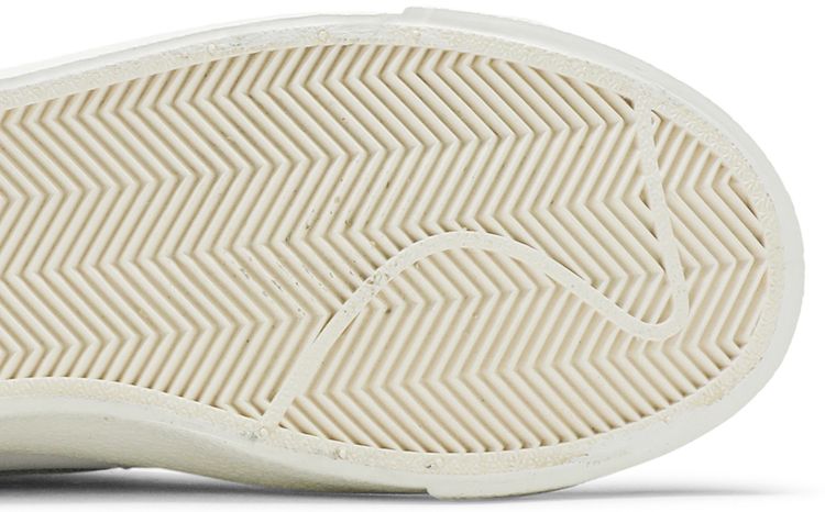 Nike Wmns Blazer Mid 77 Barely Volt