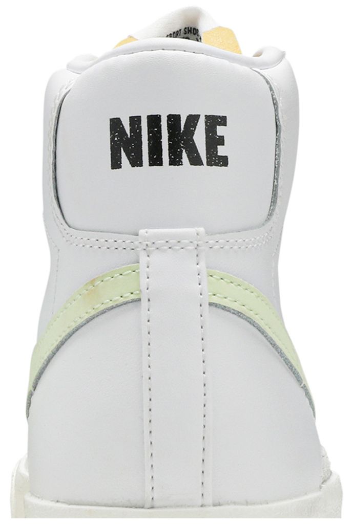 Nike Wmns Blazer Mid 77 Barely Volt